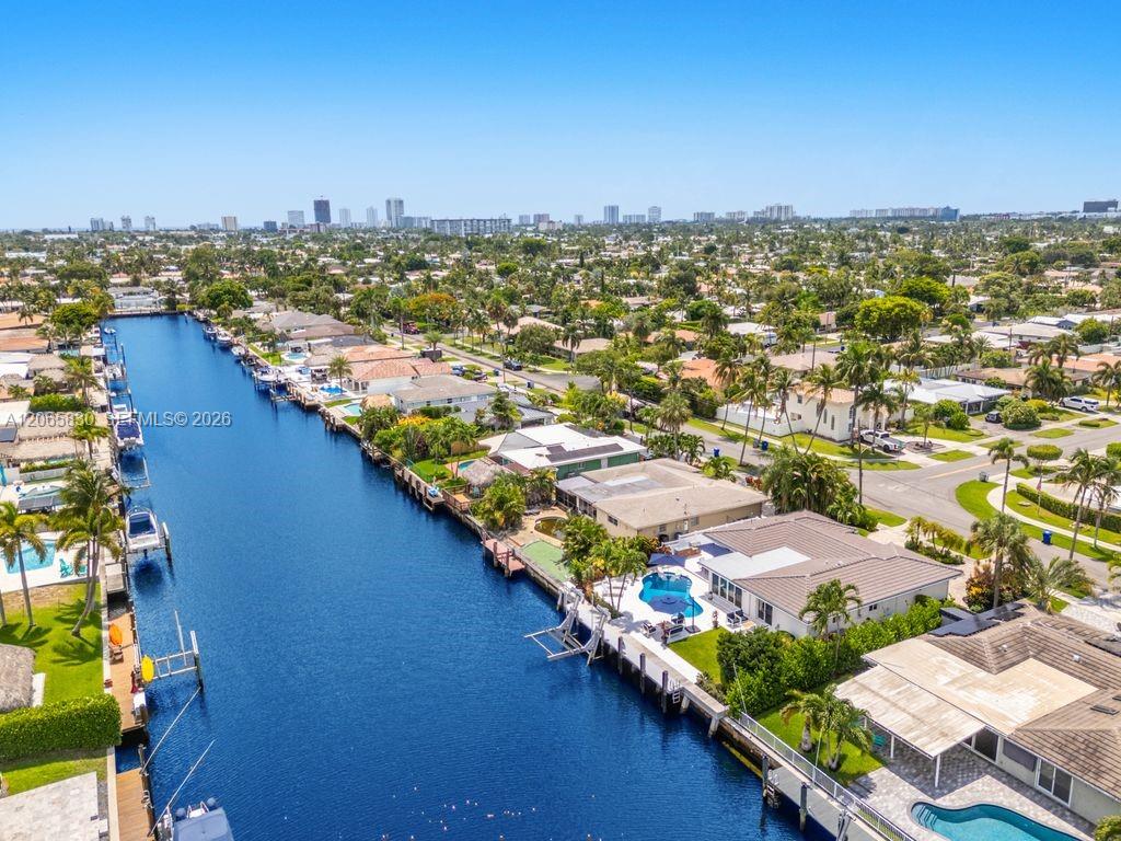 261 SE 4th Street