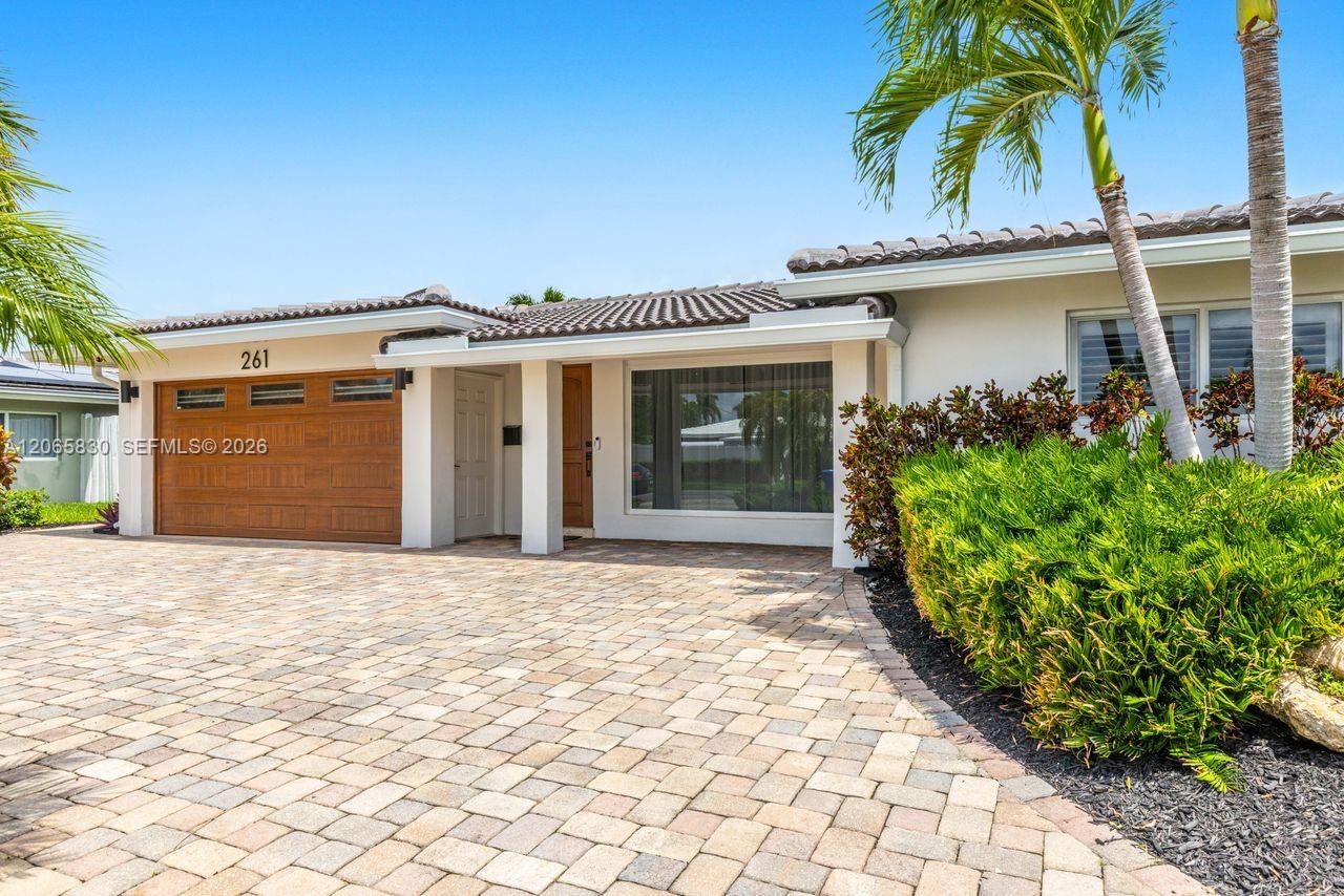 261 SE 4th Street