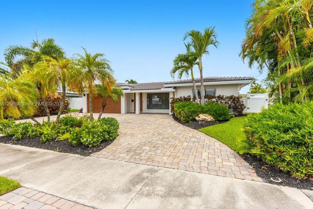 261 SE 4th Street