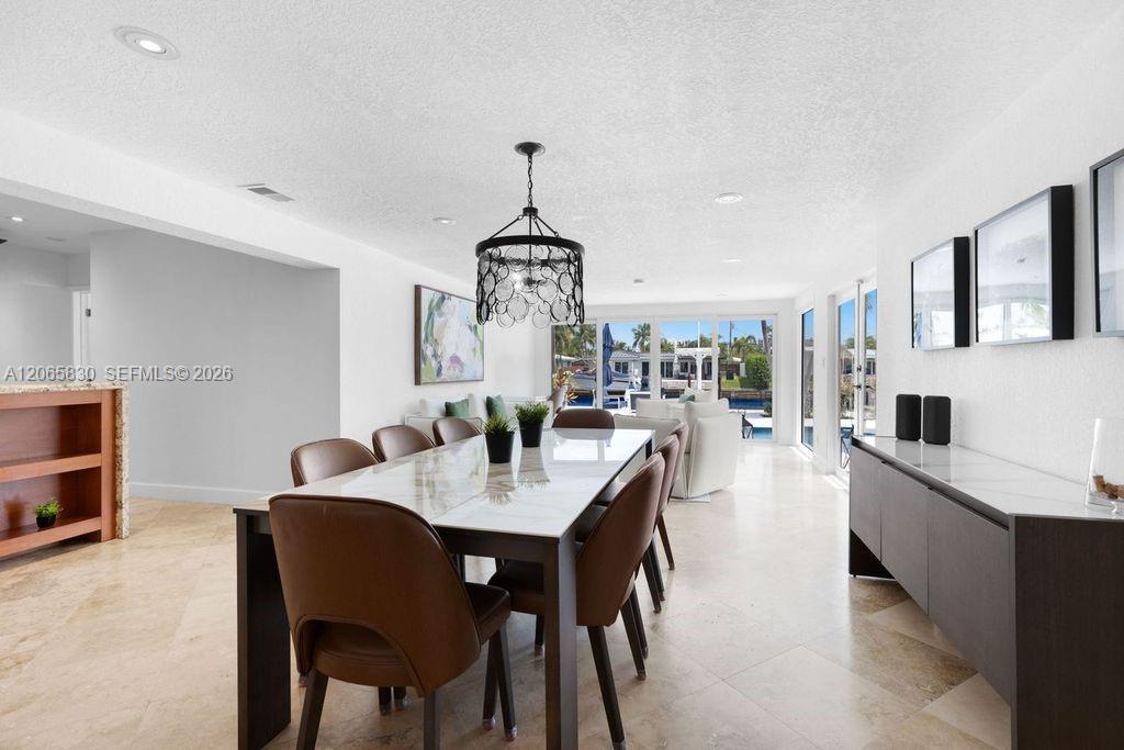 261 SE 4th Street