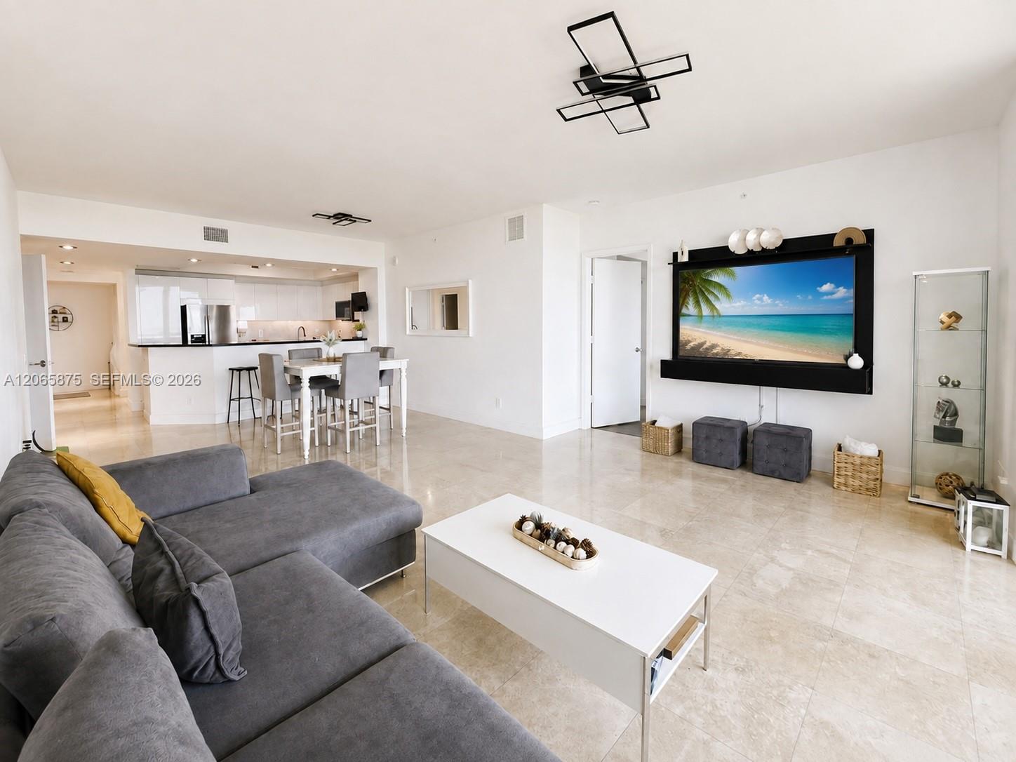 14951 Royal Oaks Lane