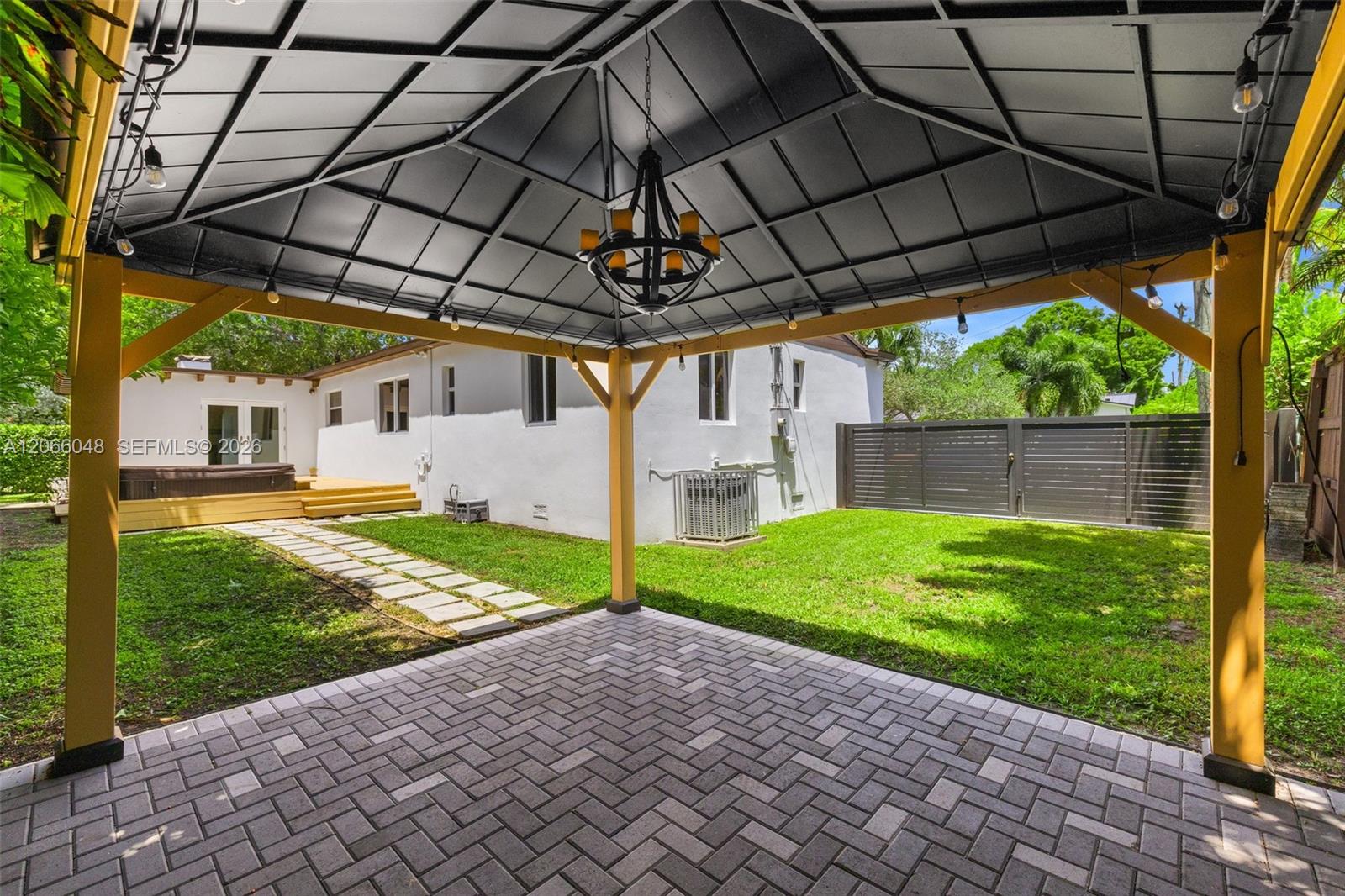 3210 SW 19th Terrace