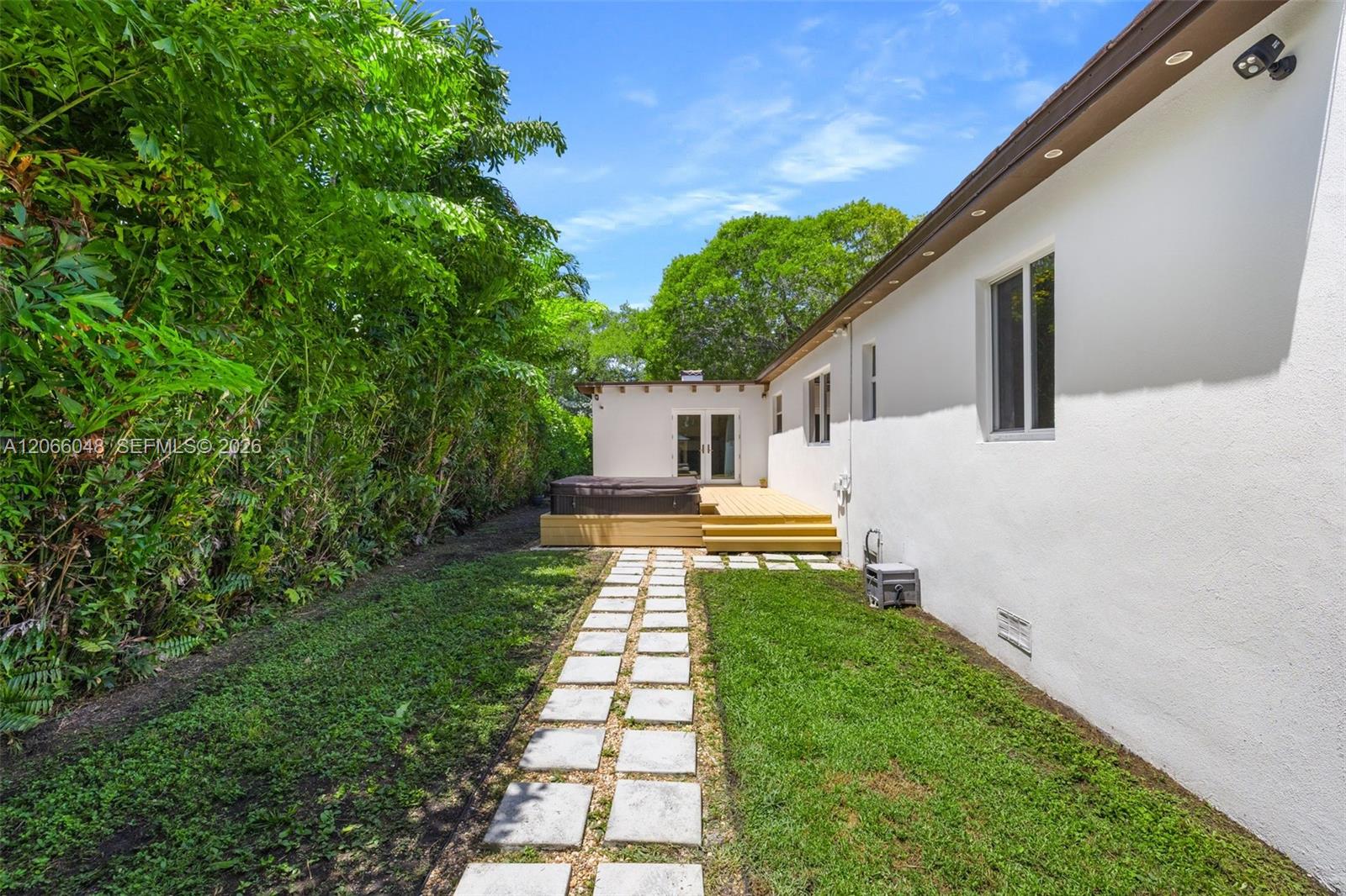 3210 SW 19th Terrace