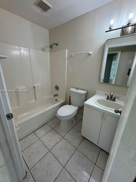 982 SW 9th Court