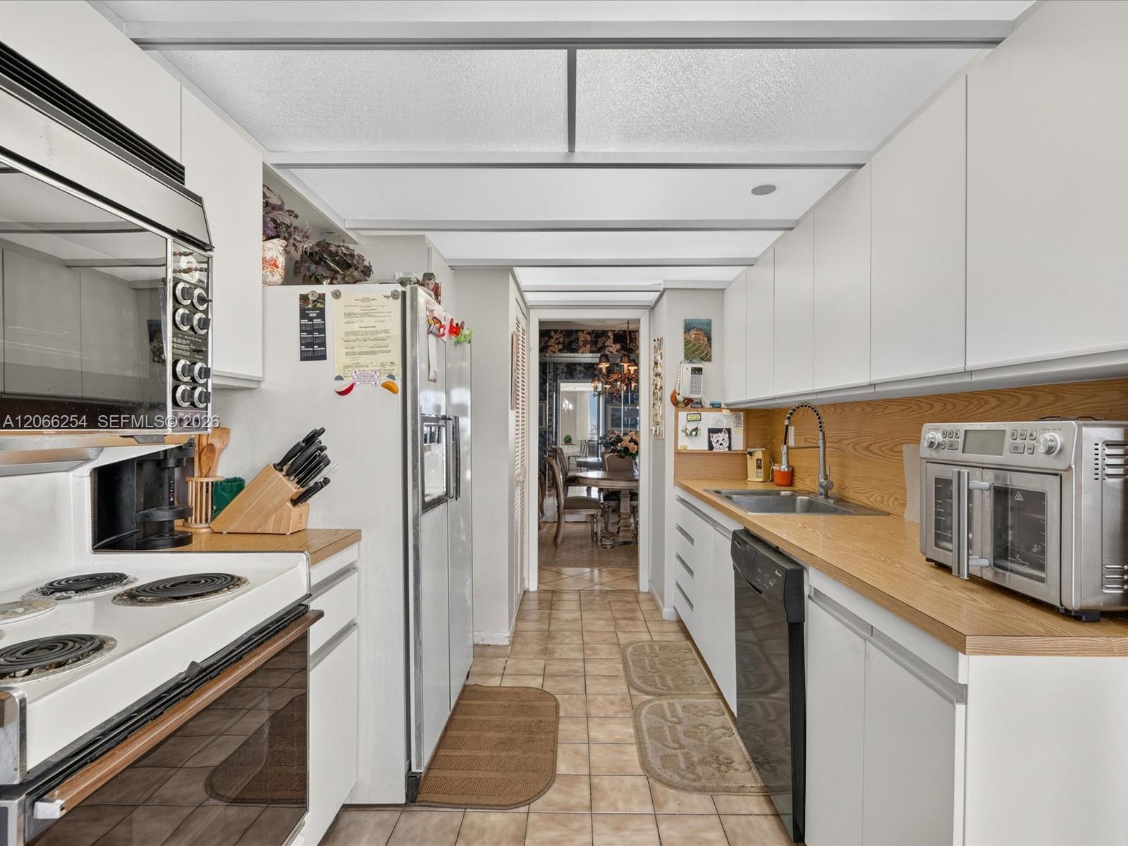 4000 Towerside Terrace