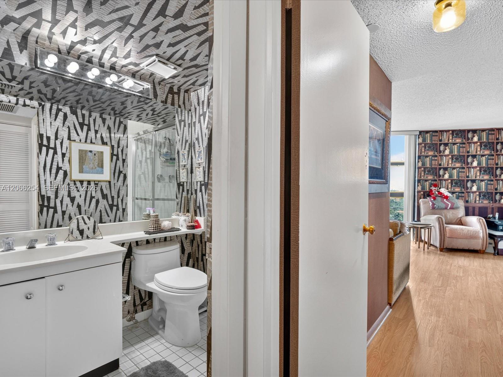 4000 Towerside Terrace