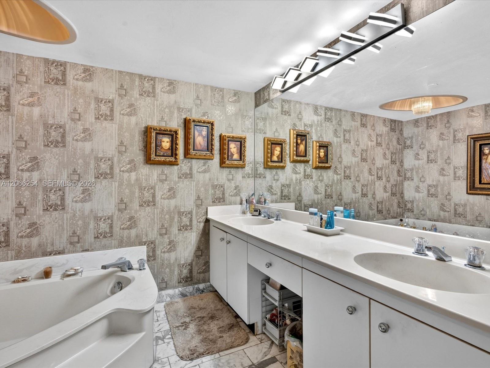 4000 Towerside Terrace