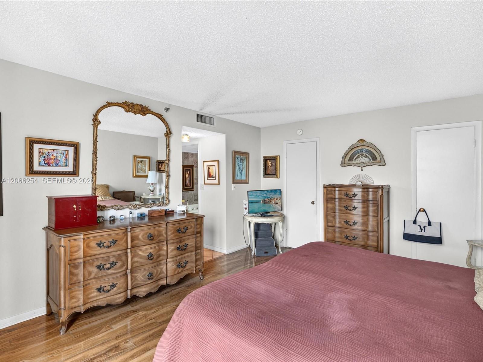 4000 Towerside Terrace