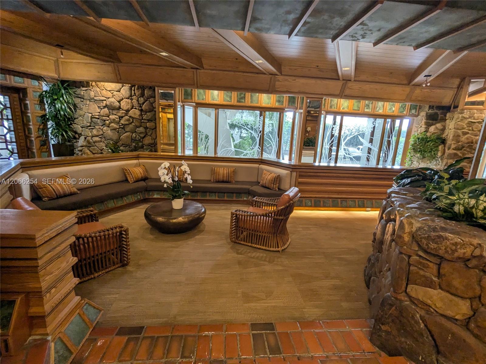4000 Towerside Terrace