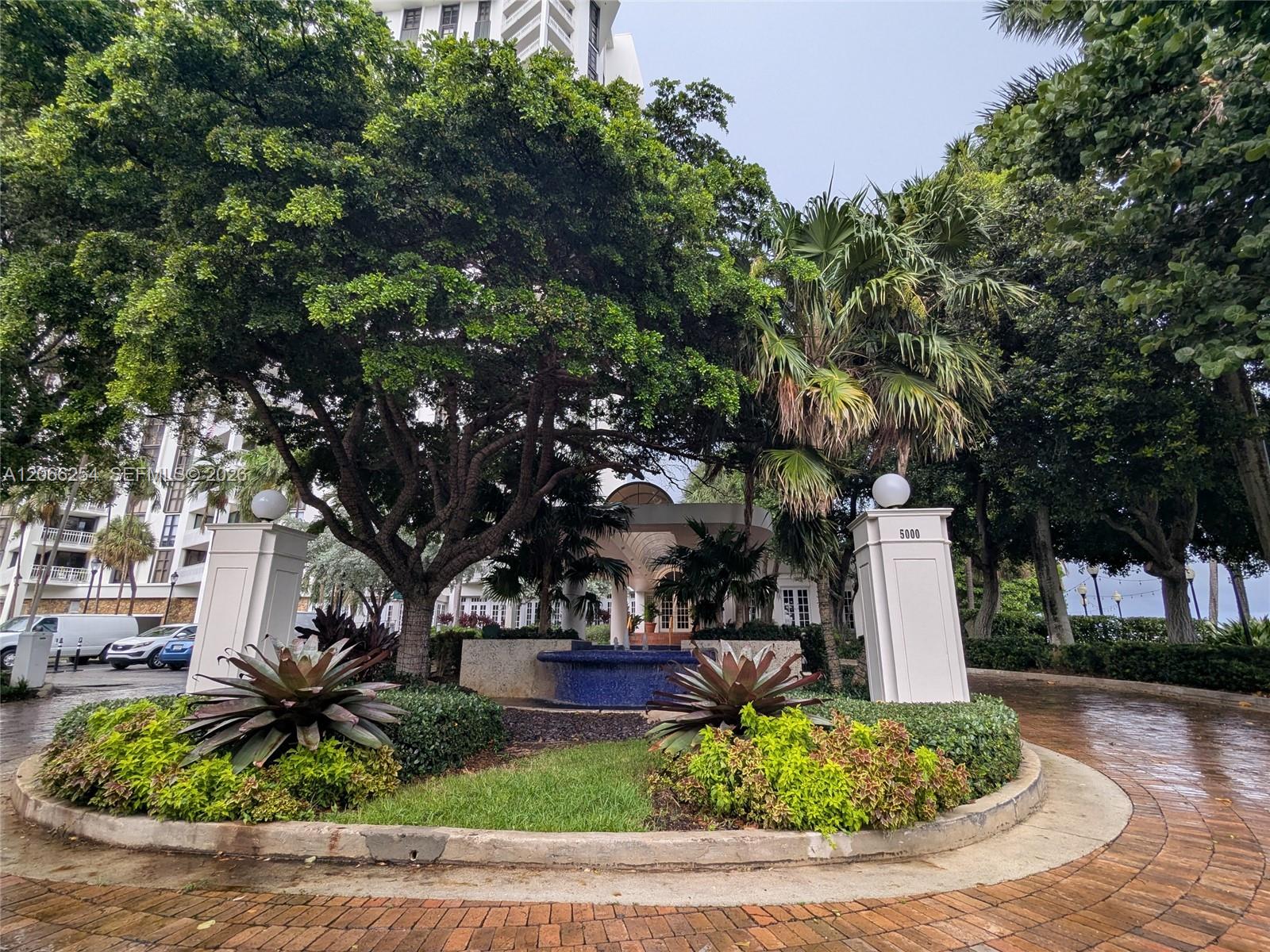 4000 Towerside Terrace