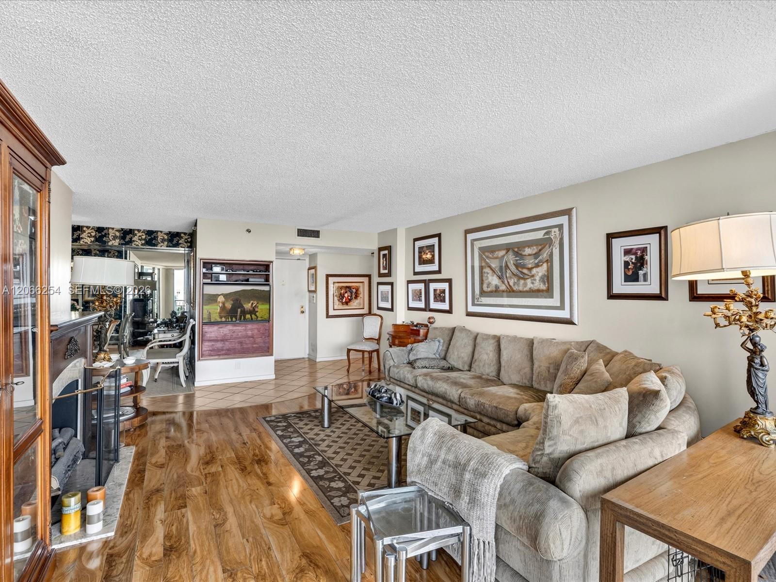 4000 Towerside Terrace