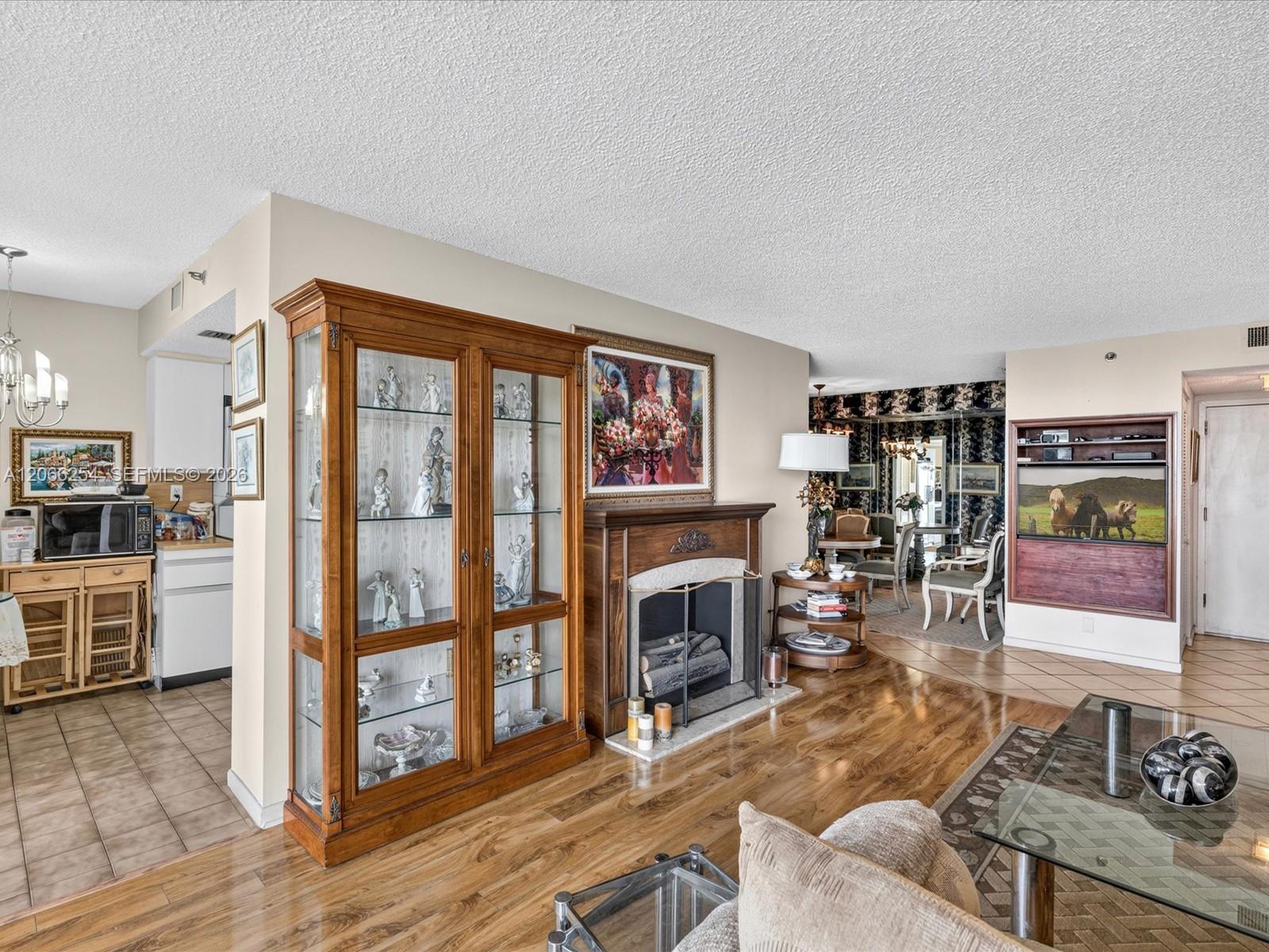 4000 Towerside Terrace