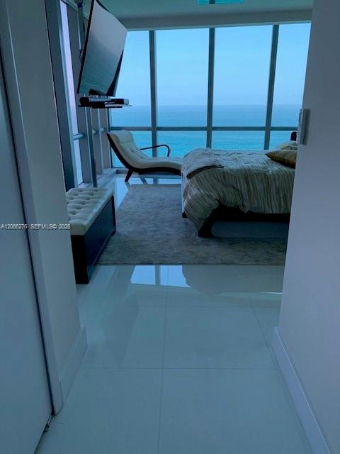 17121 Collins Avenue