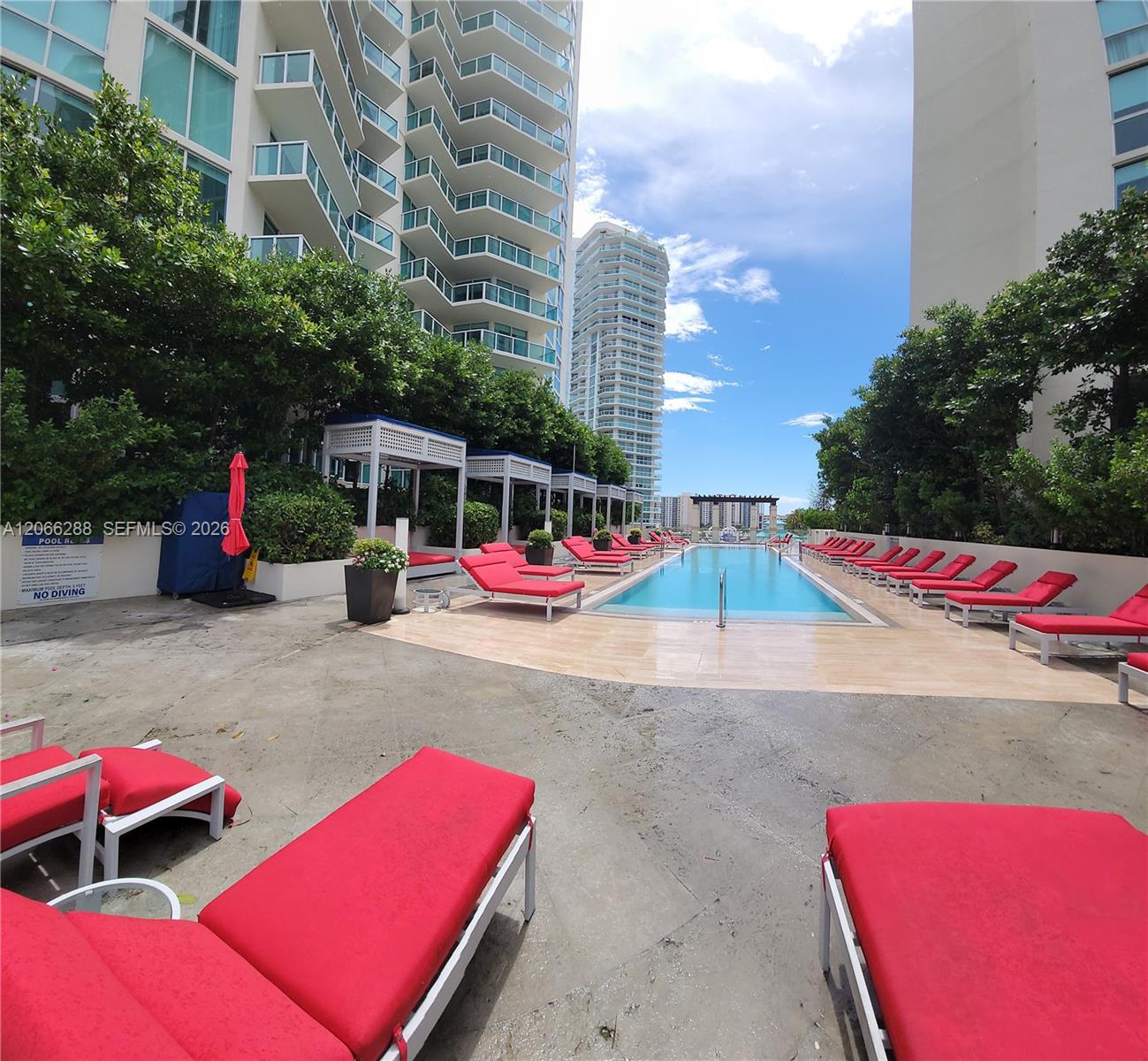 250 Sunny Isles Boulevard