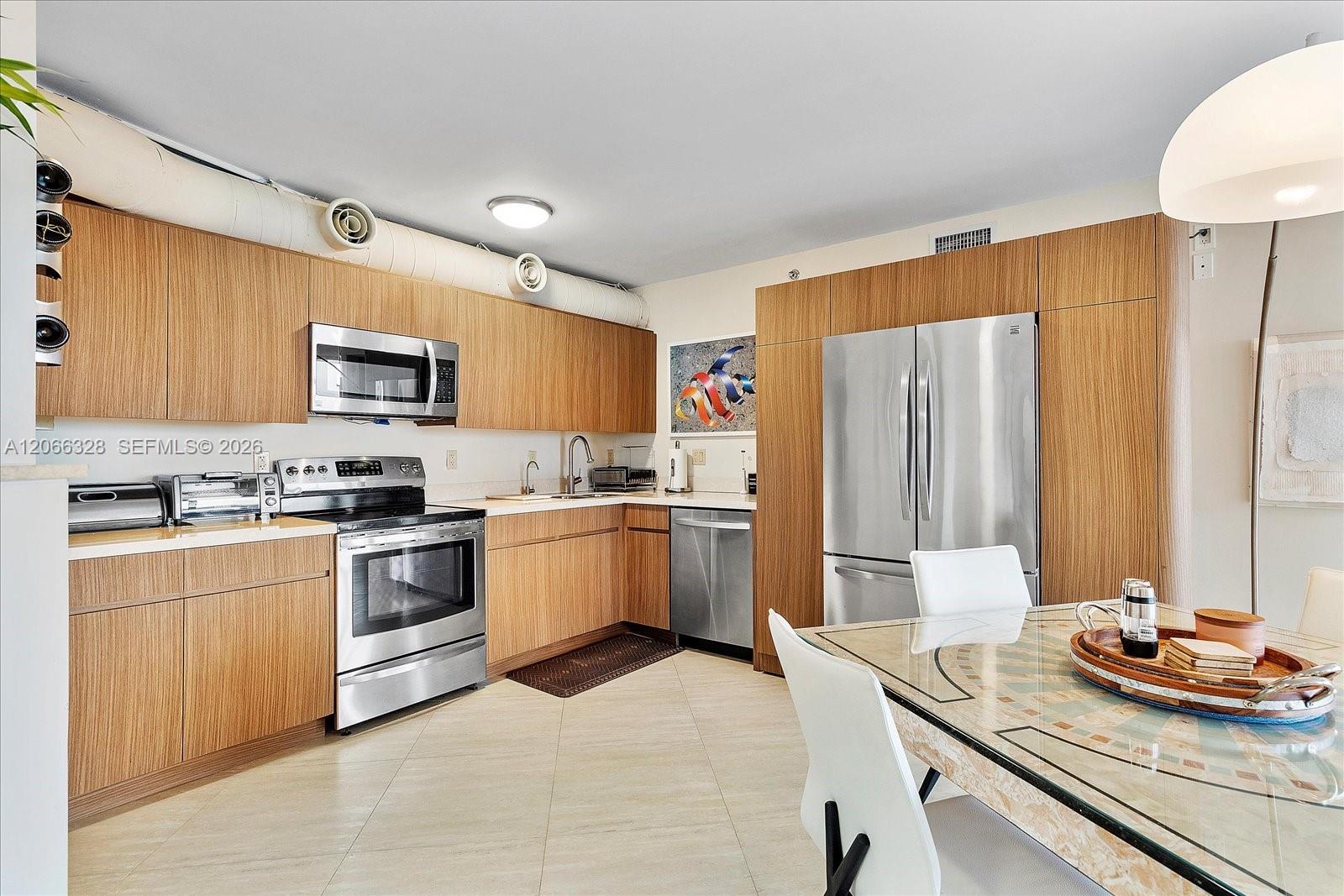 3610 Yacht Club Drive