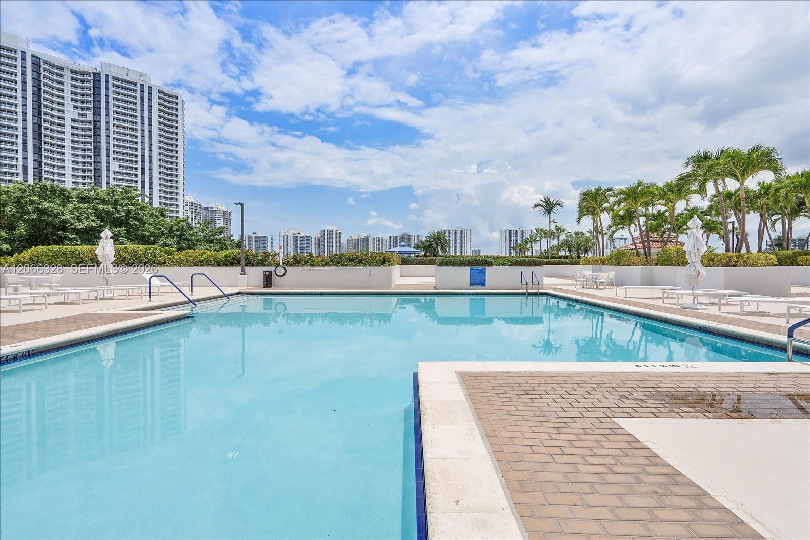 3610 Yacht Club Drive