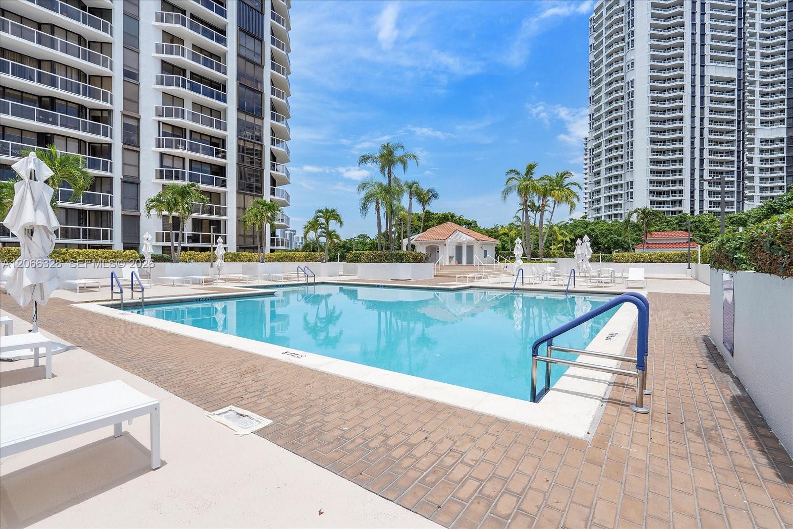3610 Yacht Club Drive