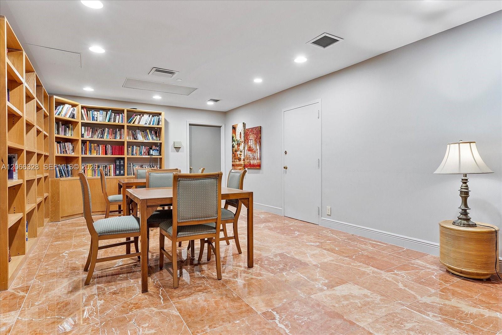 3610 Yacht Club Drive