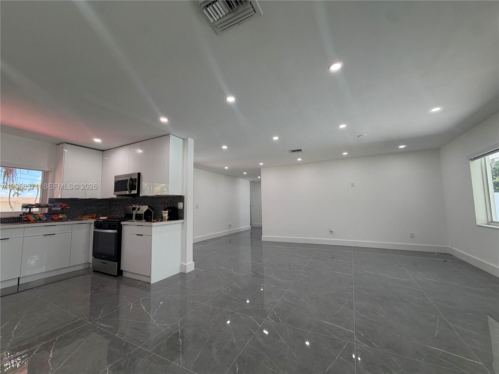 9934 SW 195th Street gallery image #10
