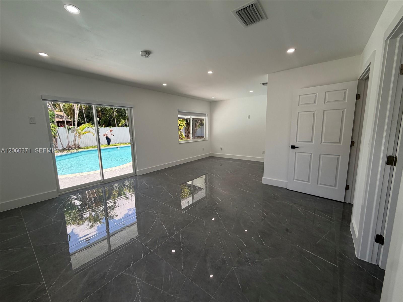 9934 SW 195th Street gallery image #23