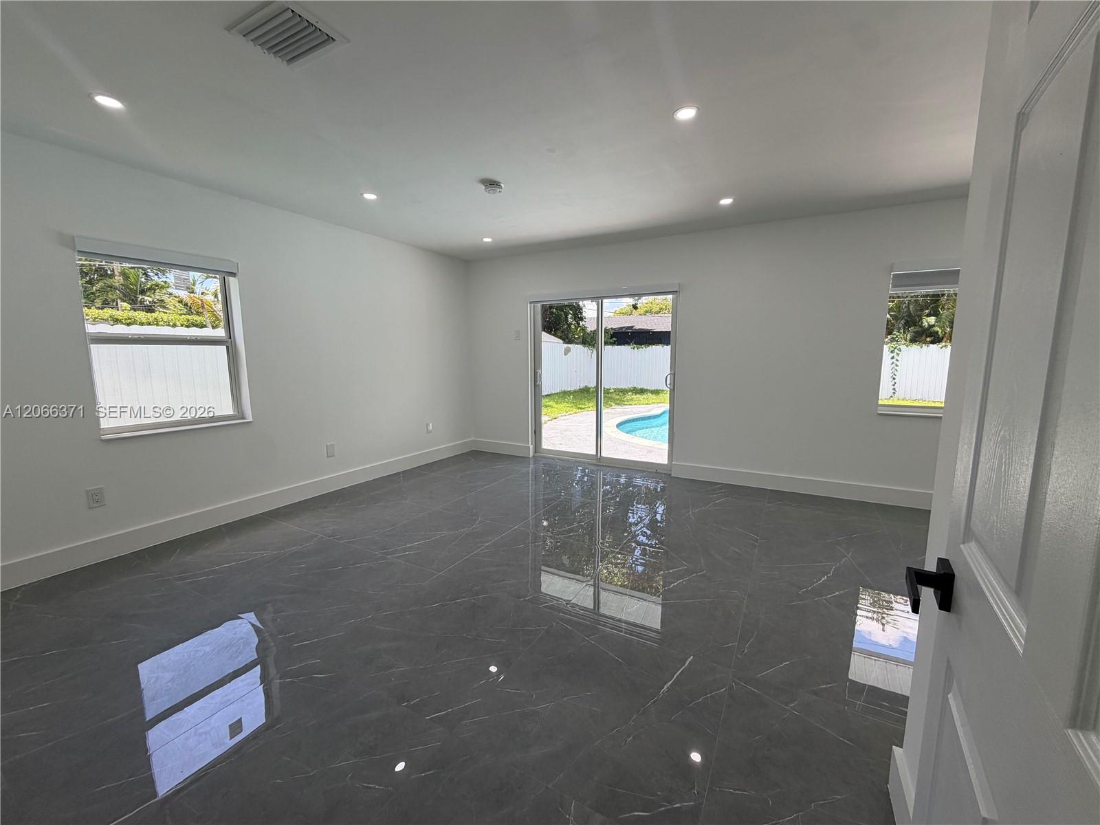 9934 SW 195th Street gallery image #25