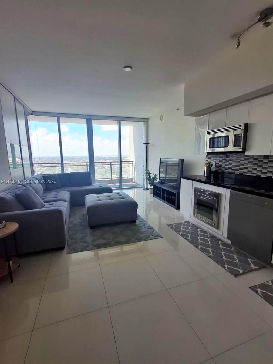 92 SW 3rd Street