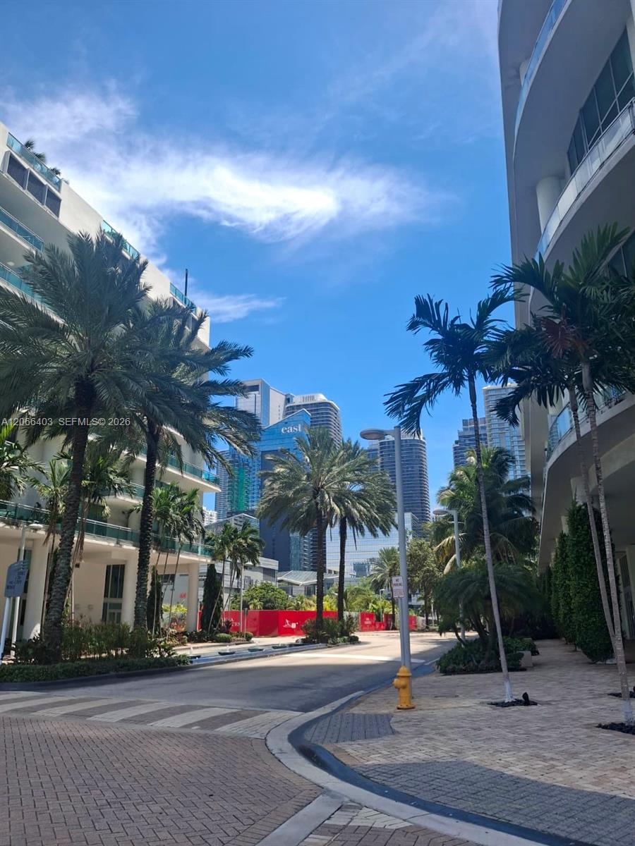 92 SW 3rd Street