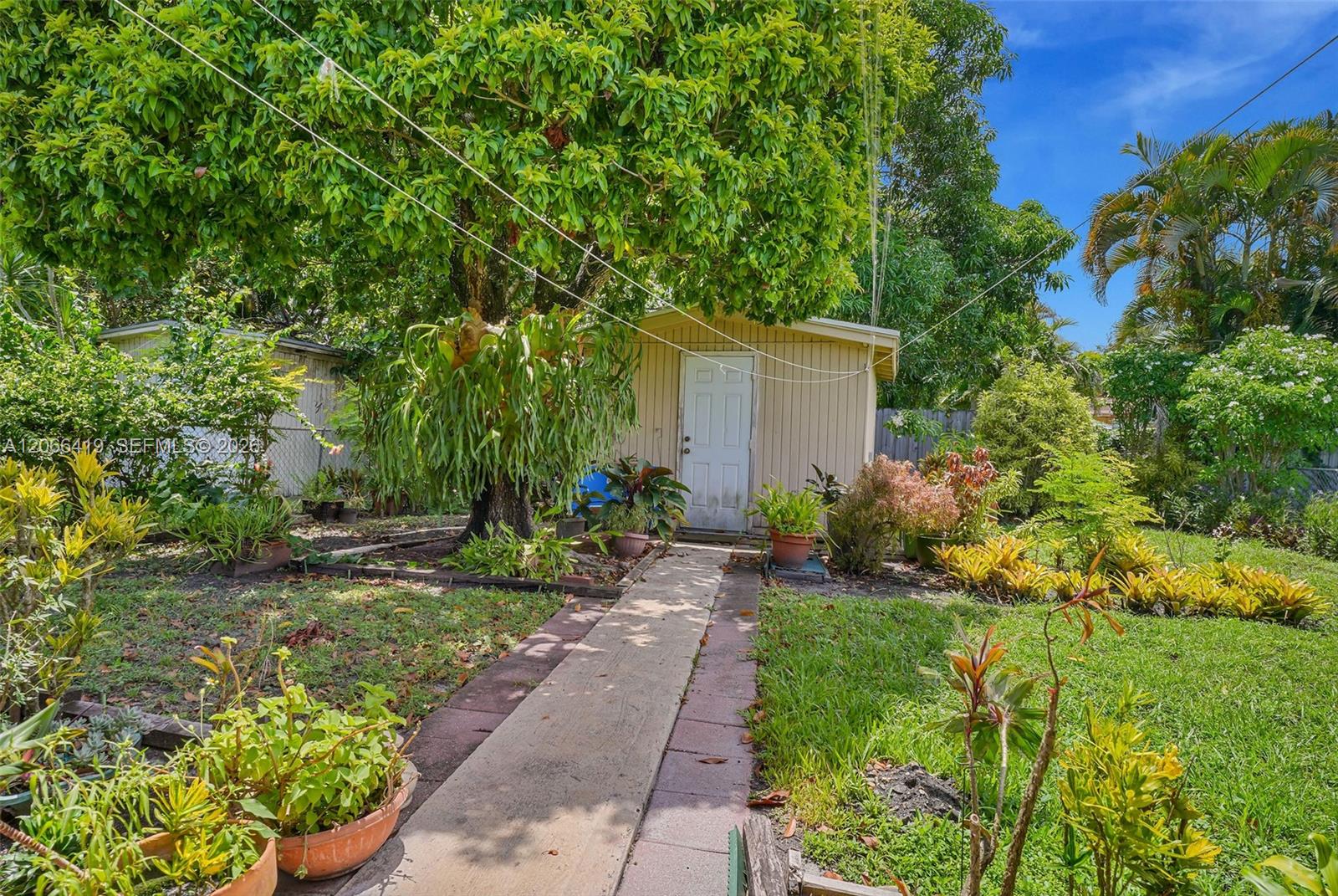 2306 SW 58th Court