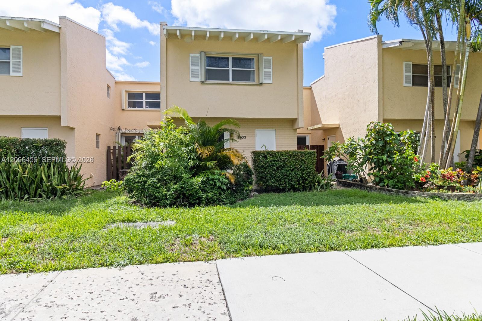 8953 NE 4th Ave Road