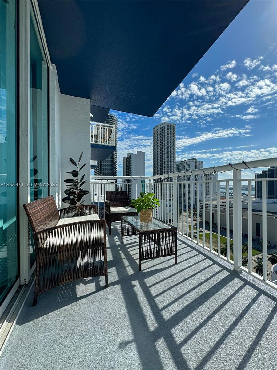 275 NE 18th Street