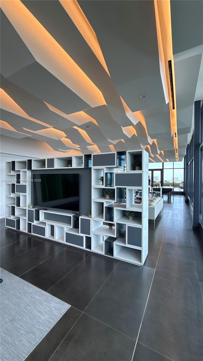 19790 W Dixie Highway