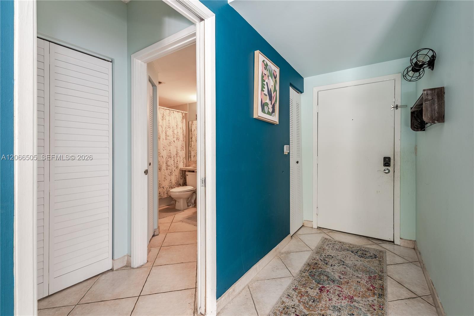 19601 E Country Club Drive