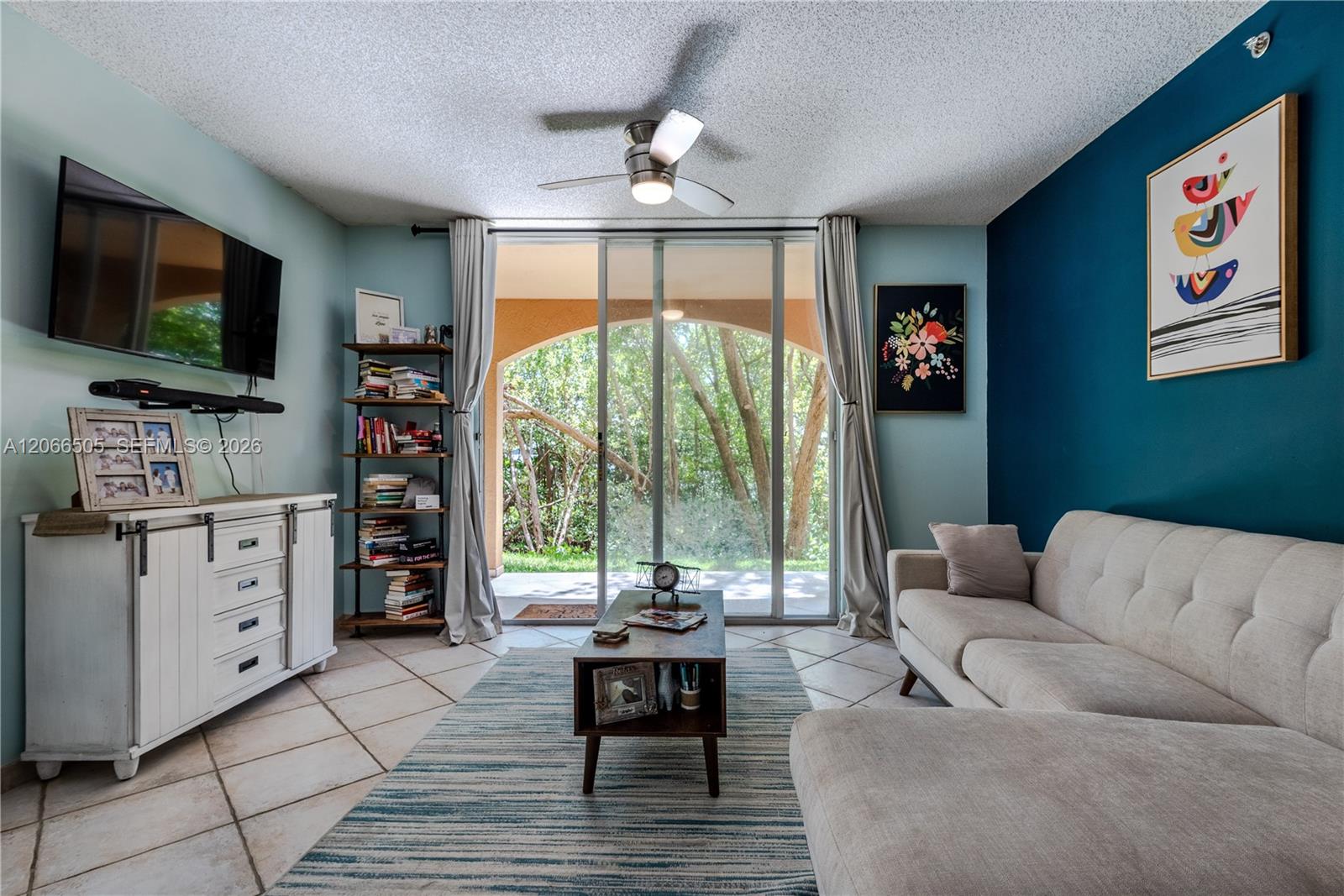 19601 E Country Club Drive
