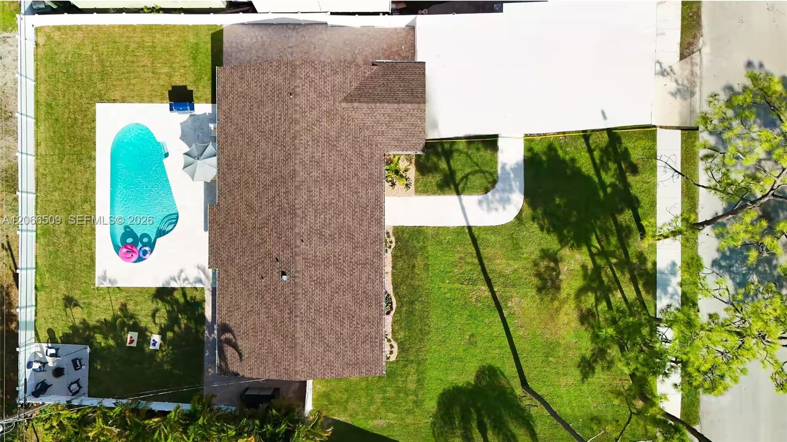 4899 Canal Drive