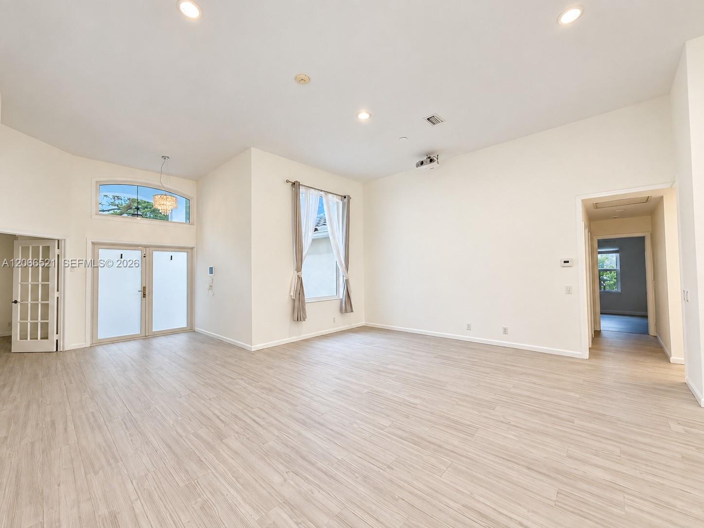 2616 Oakbrook Court
