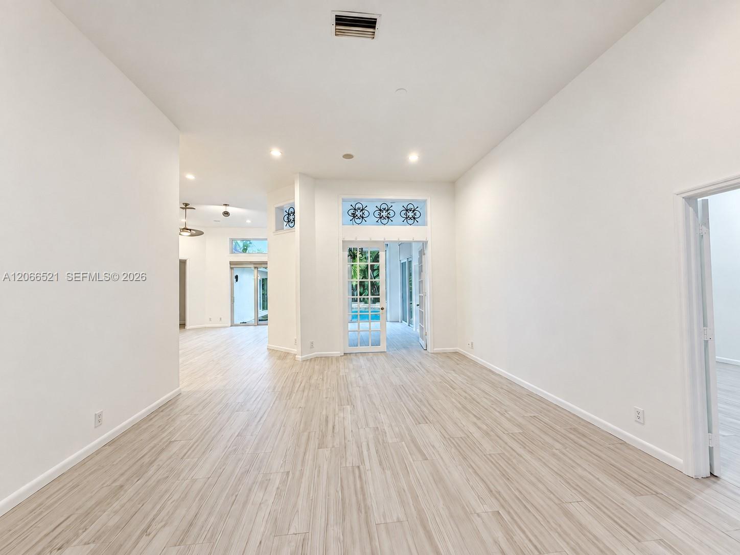 2616 Oakbrook Court