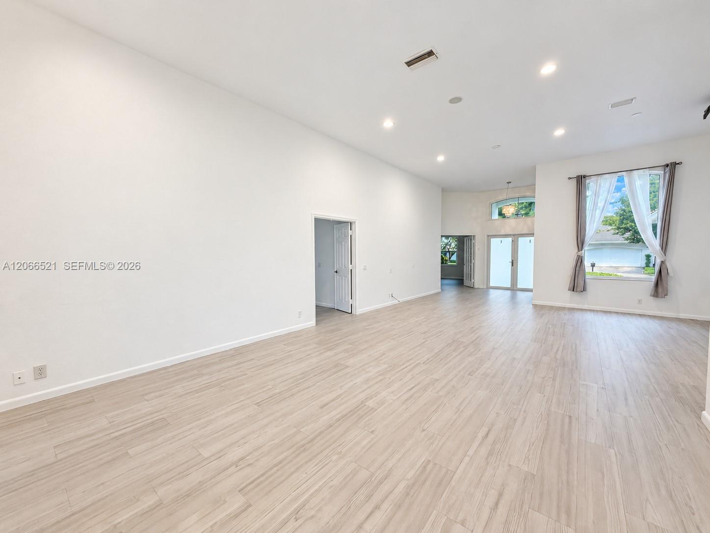 2616 Oakbrook Court