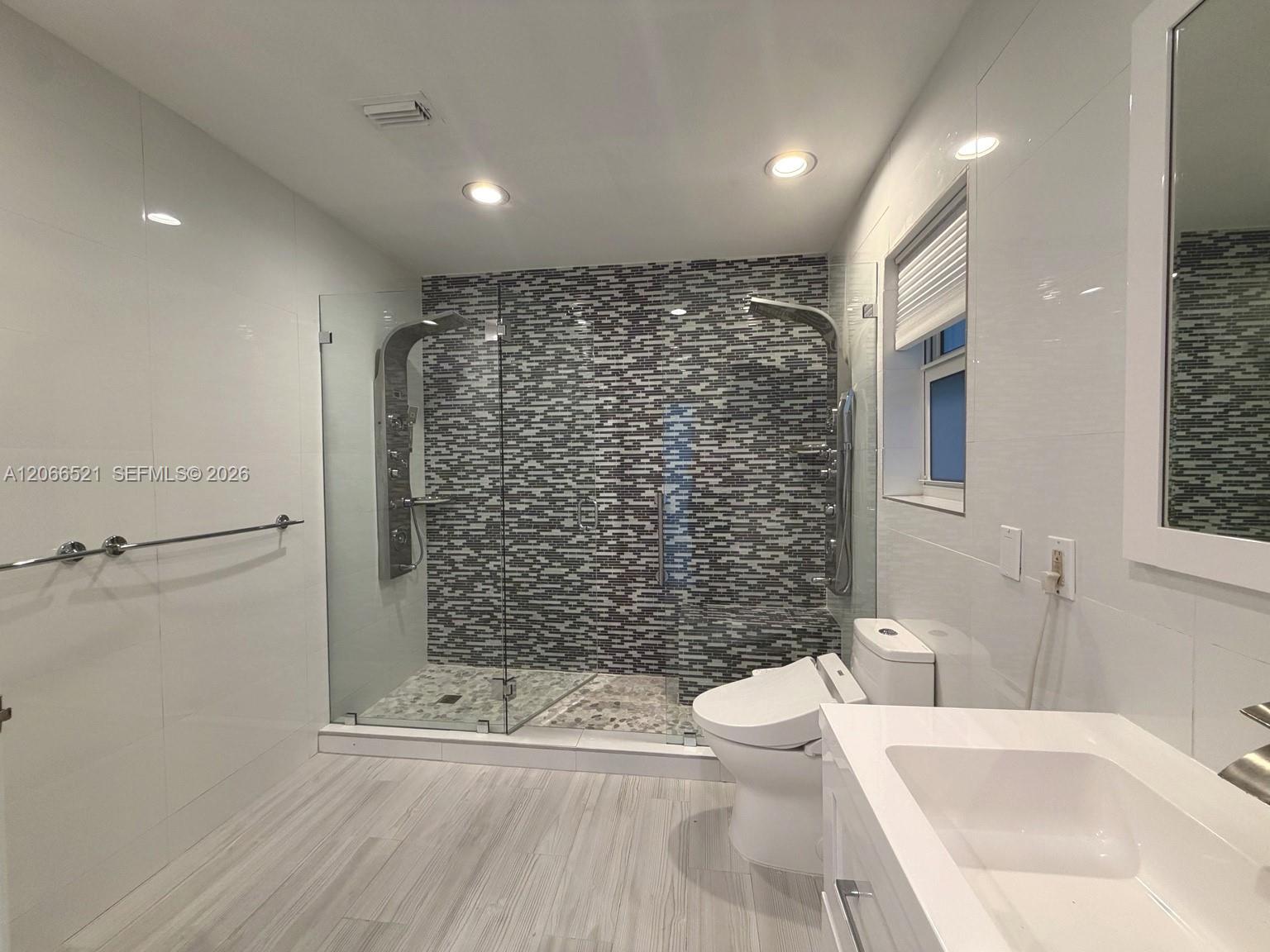2616 Oakbrook Court