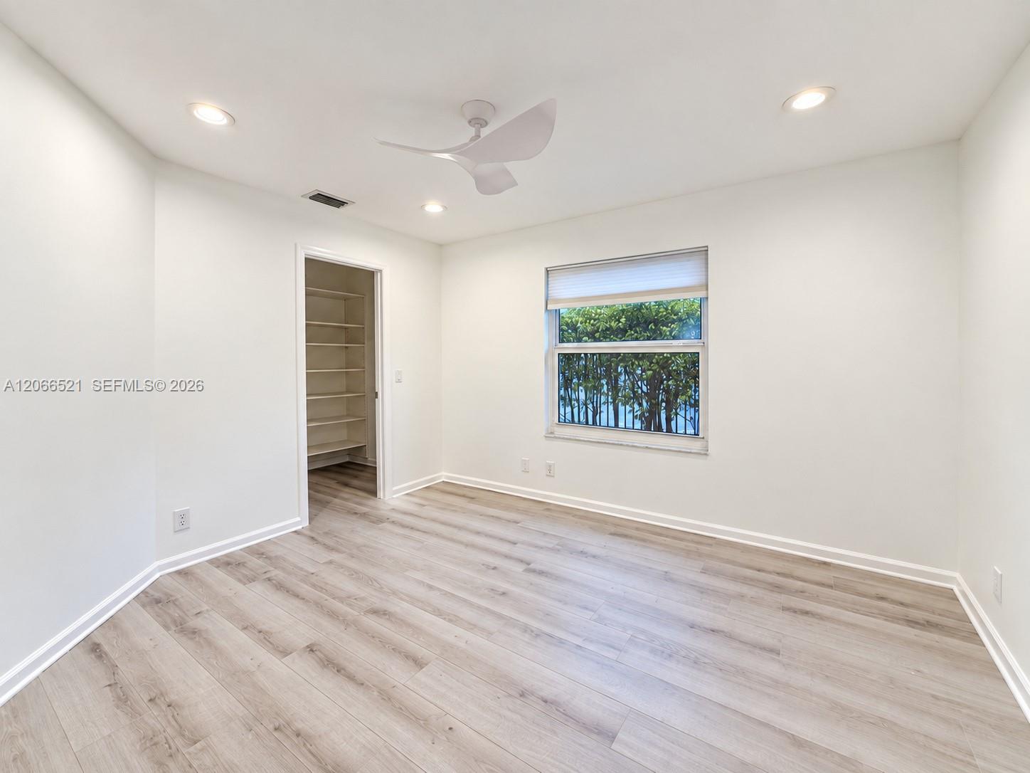 2616 Oakbrook Court