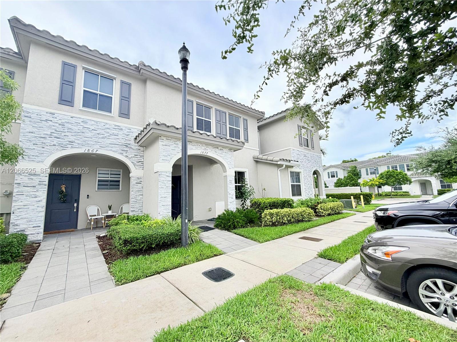 1877 SE 26th Terrace