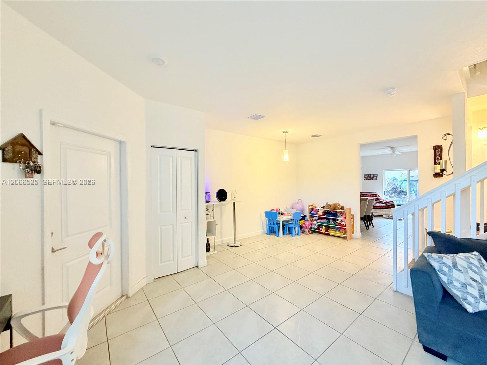 1877 SE 26th Terrace