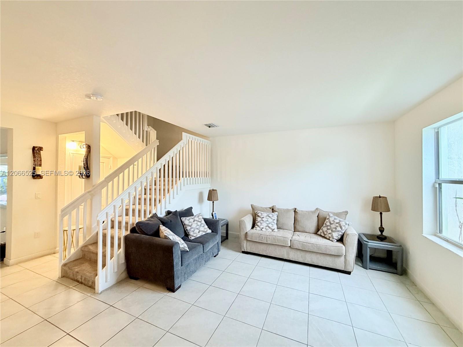 1877 SE 26th Terrace
