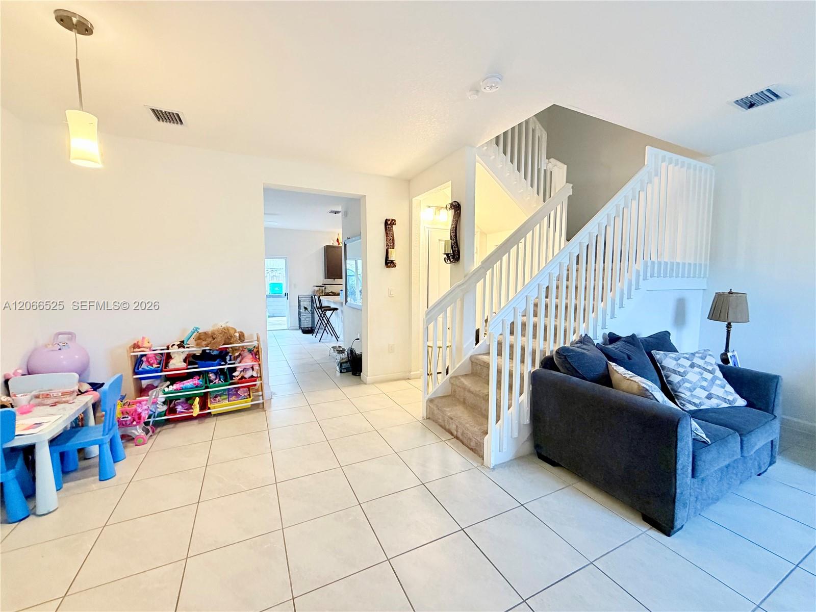 1877 SE 26th Terrace