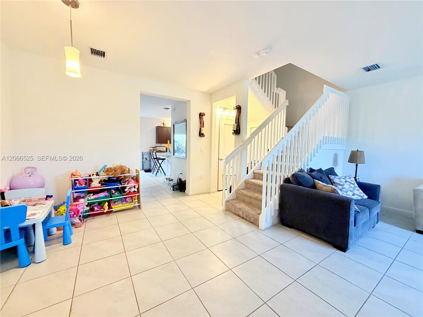 1877 SE 26th Terrace