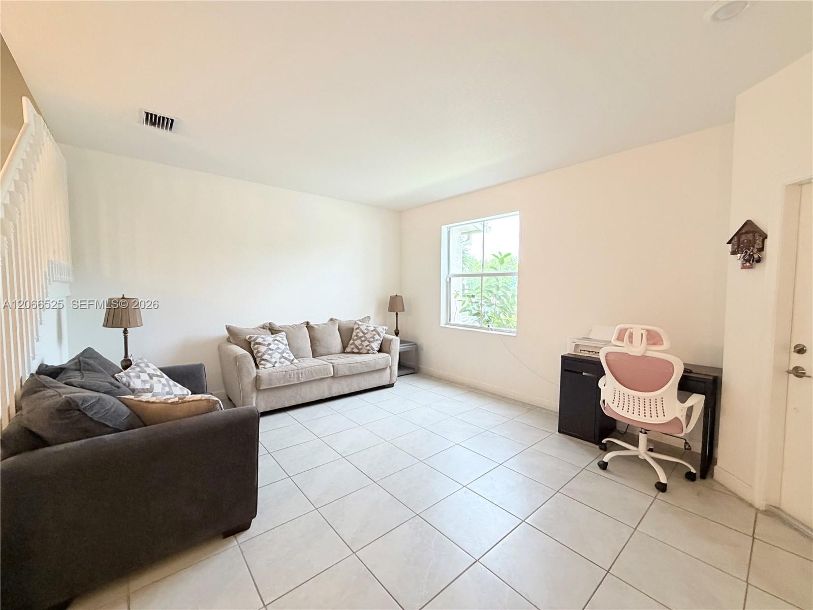 1877 SE 26th Terrace