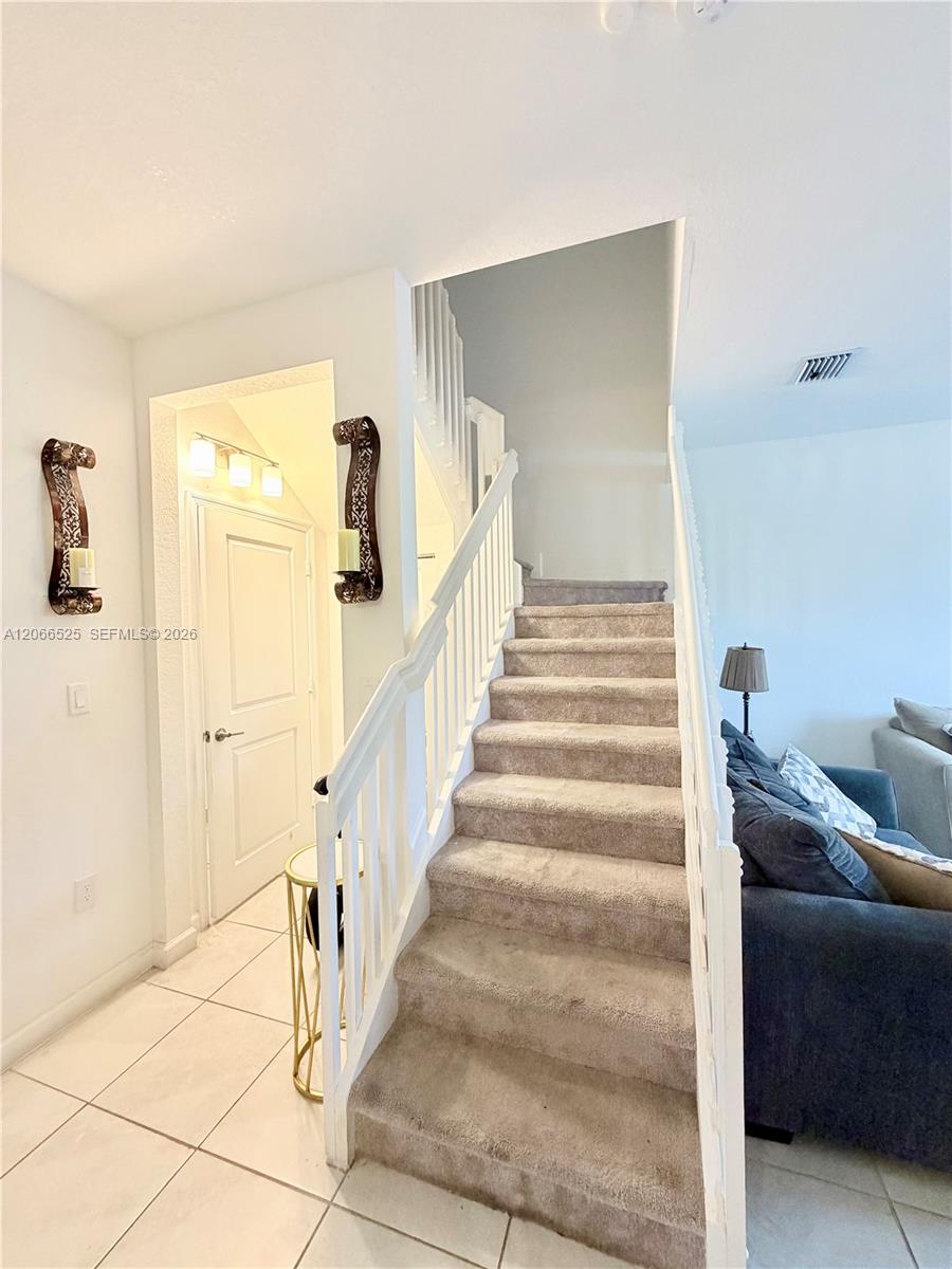 1877 SE 26th Terrace