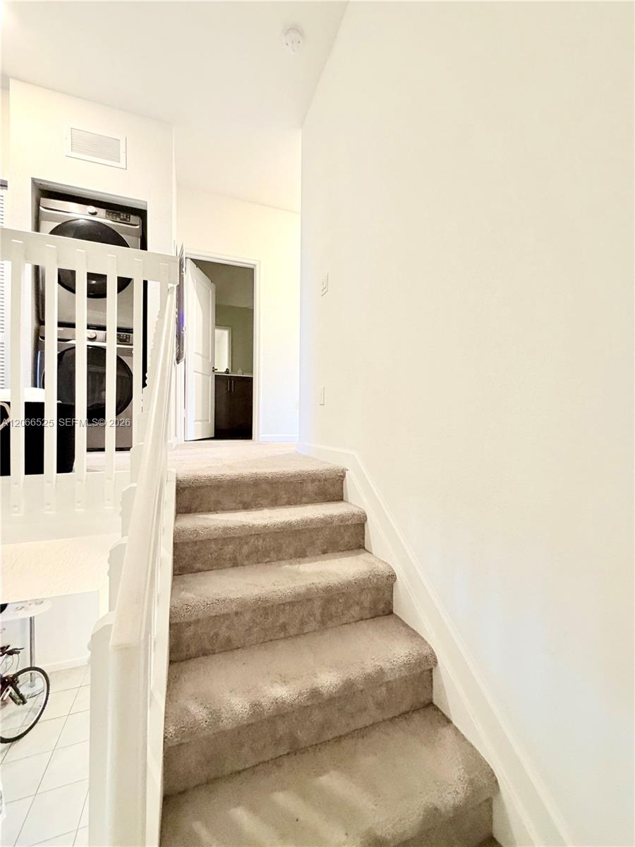 1877 SE 26th Terrace