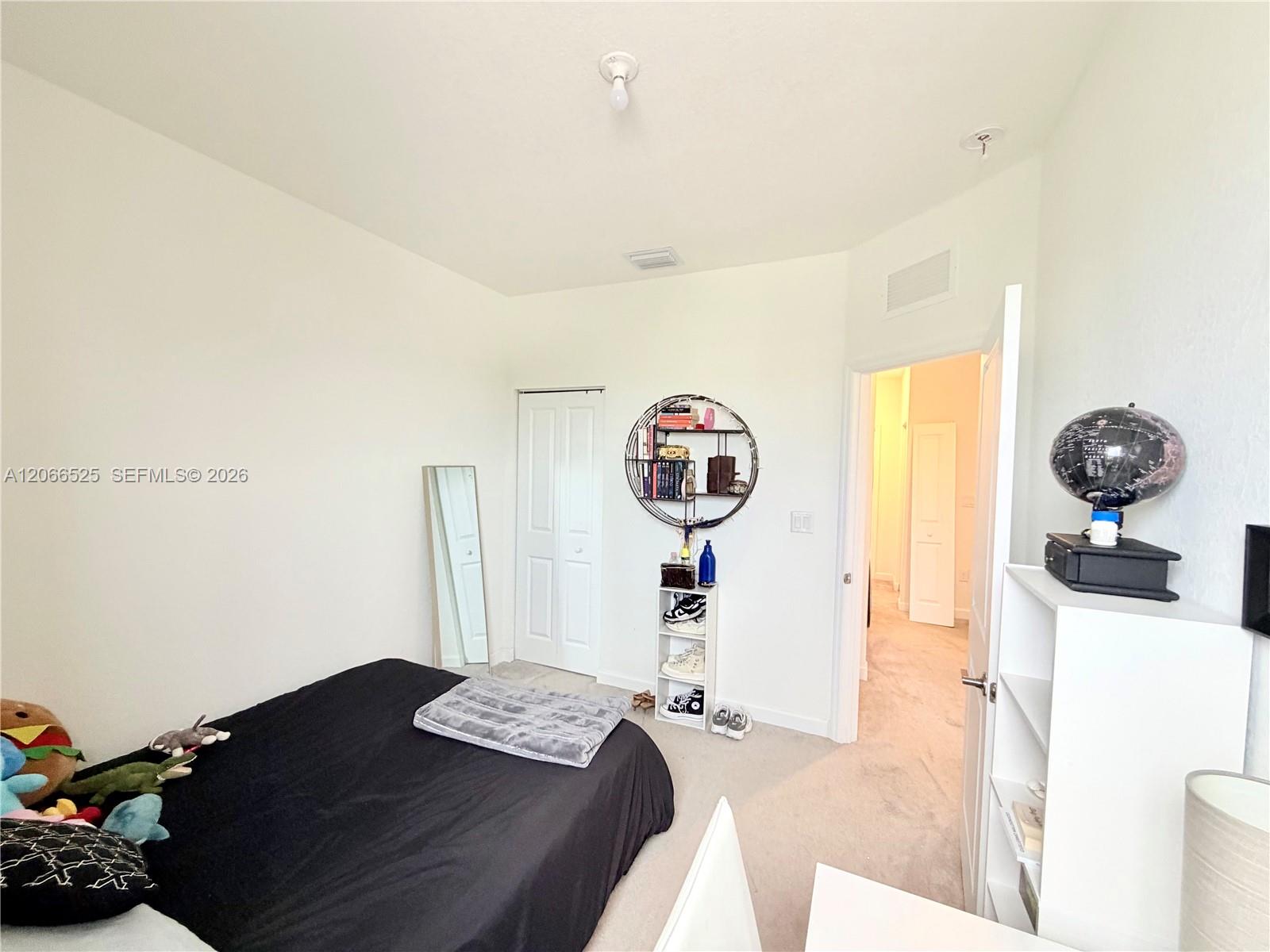 1877 SE 26th Terrace
