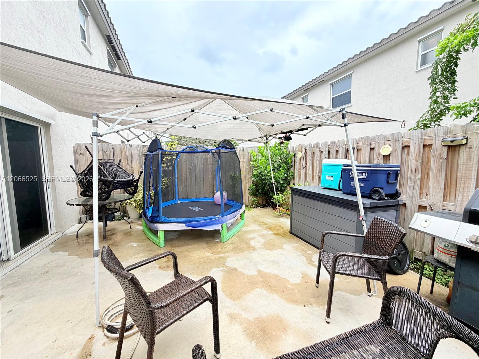 1877 SE 26th Terrace