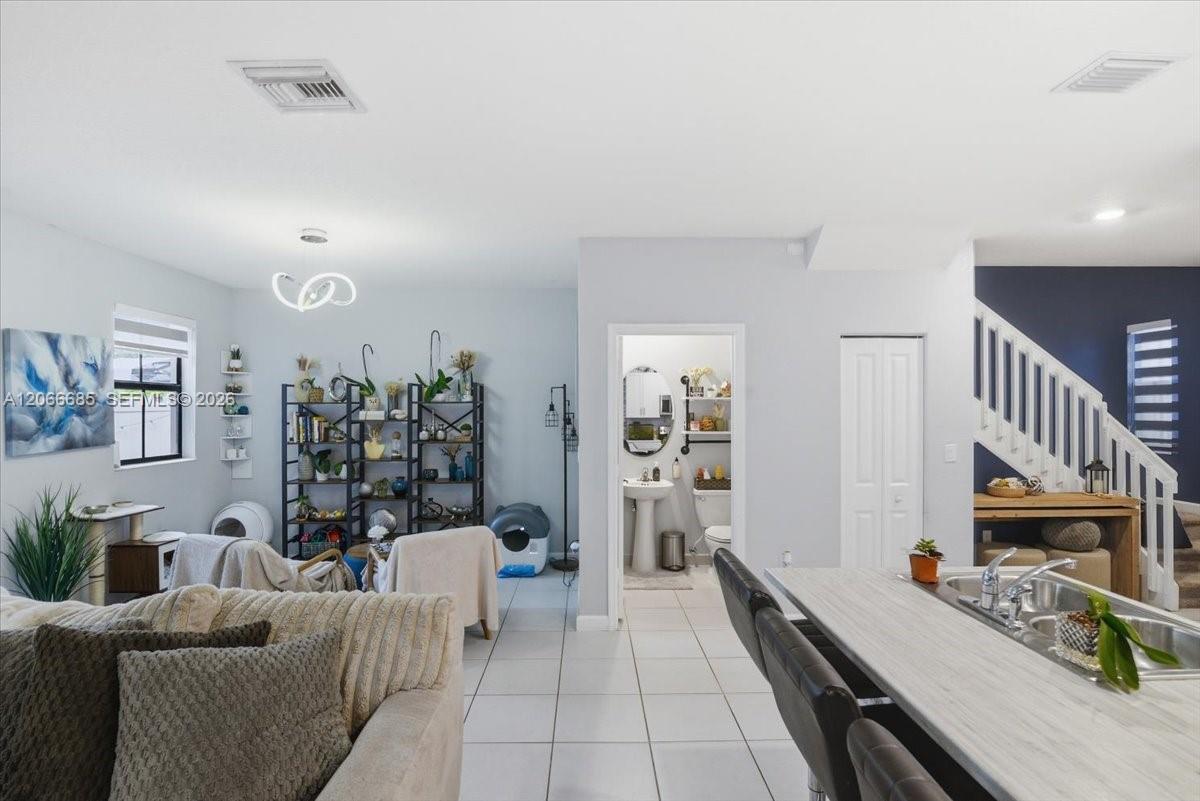 3378 W 112th Street